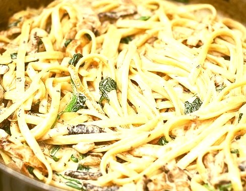 Creamy Mushroom Pasta With Caramelized Onions And Spinach