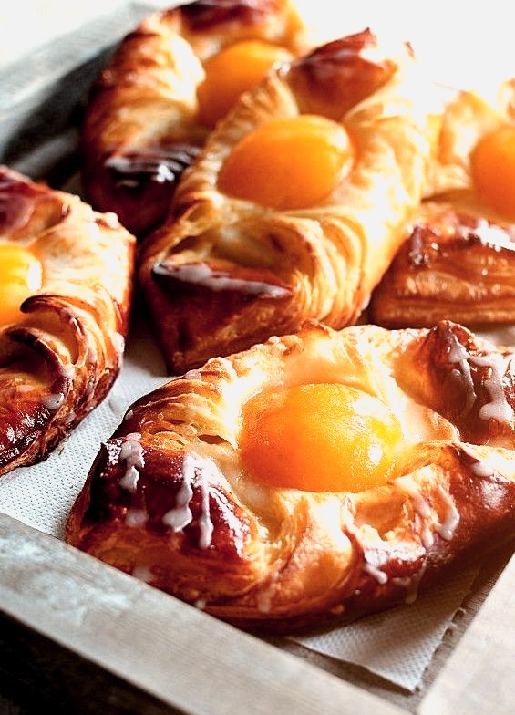 Apricot Danish Pastries (via La Popotte de Manue)